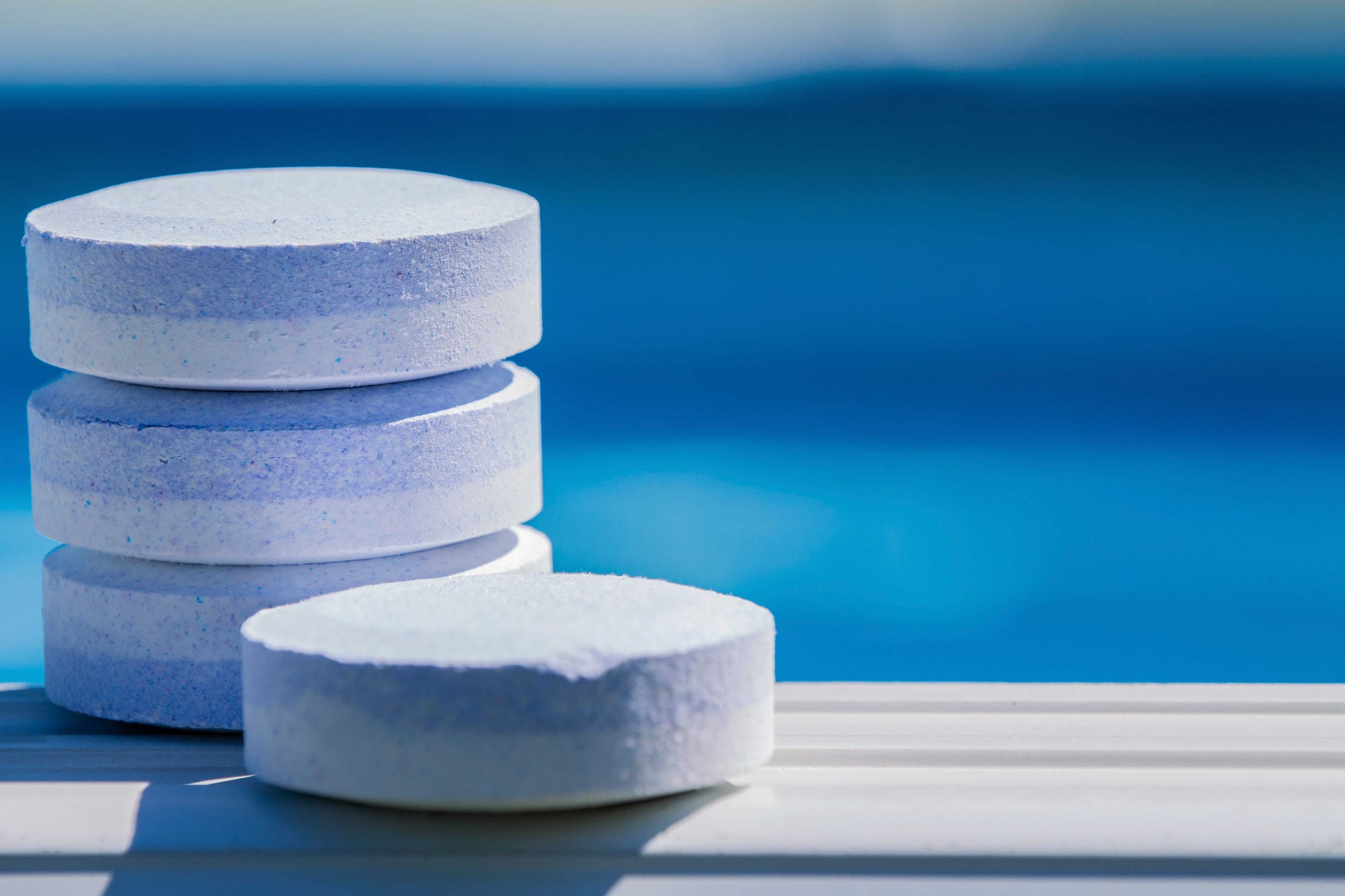 cleaning,and,maintenance,of,swimming,pools,with,chlorine,tablets